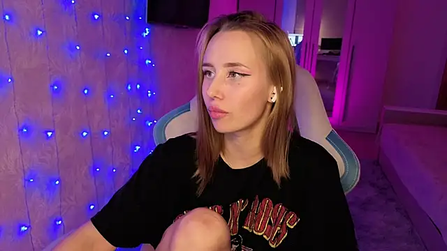 Snapshot of litlle_pie chatting on September 30, 2025, 8:47 pm litlle pie online show from September 30, 2025, 8:47 pm