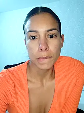 Snapshot of Angelinalombardi_ chatting on September 19, 2025, 12:45 am Angelinalombardi online show from September 19, 2025, 12:45 am