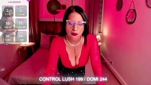 Snapshot of Galilea_Fox chatting on December 11, 2024, 4:39 am Galilea Fox online show from December 11, 2024, 4:39 am