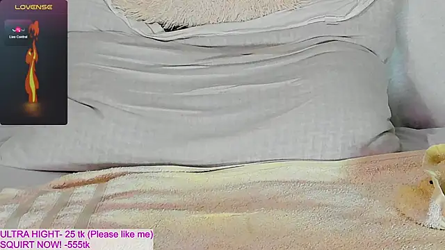 Snapshot of kitty69grey chatting on May 11, 2026, 2:45 pm kitty69grey online show from May 11, 2026, 2:45 pm