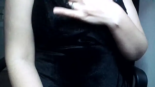 Nora NRI online show from November 1, 2025, 9:39 pm