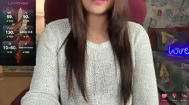 Snapshot of Sizzling__ZAARA chatting on January 19, 2025, 9:22 am Sizzling ZAARA online show from January 19, 2025, 9:22 am