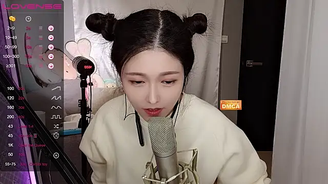 tw lala online show from December 16, 2024, 7:43 pm