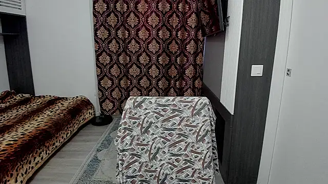 sexxymuscles4u online show from March 13, 2025, 11:30 am