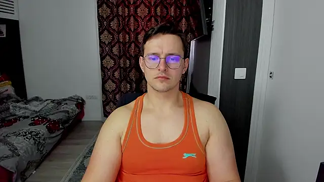 sexxymuscles4u online show from March 3, 2026, 12:22 pm