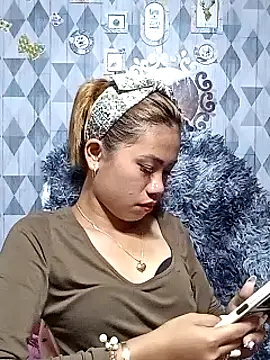 Cutie body11 online show from January 13, 2025, 3:12 am