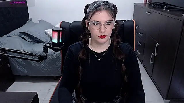 xxbbtaa online show from May 25, 2026, 7:53 pm