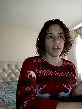 EmmaMelissa0521 online show from January 3, 2025, 9:36 pm