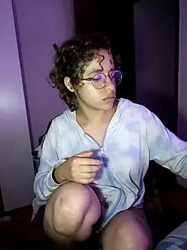 EmmaMelissa0521 online show from January 20, 2025, 11:32 pm