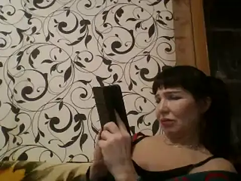 JeaneDavis online show from March 17, 2025, 7:37 pm