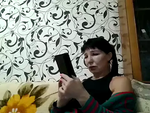 JeaneDavis online show from October 15, 2025, 4:07 pm