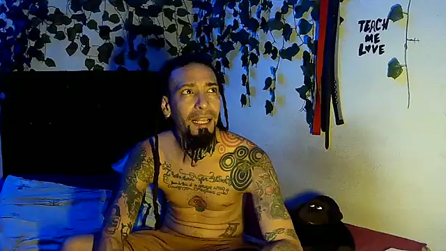 Snapshot of caribbeanlover1 chatting on June 17, 2026, 11:49 pm caribbeanlover1 online show from June 17, 2026, 11:49 pm