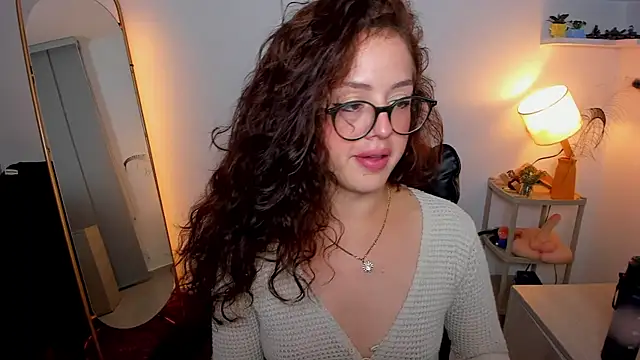 Cassandra Caiin online show from October 24, 2025, 5:15 am