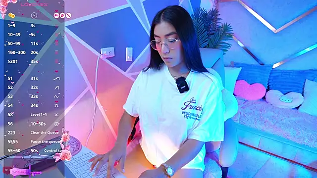 shanon- online show from May 21, 2026, 9:11 pm