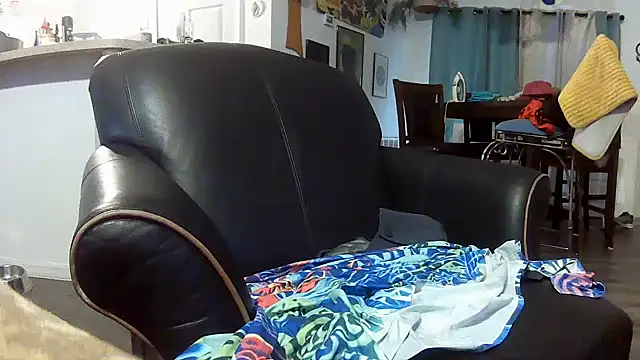 Yankeedave420 online show from March 5, 2025, 12:44 pm