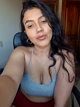 ivanataylor1 online show from July 27, 2026, 8:05 pm