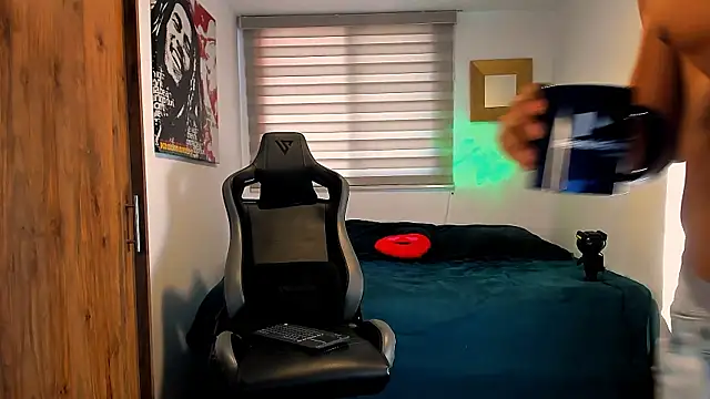 Liam V online show from January 30, 2025, 4:55 pm