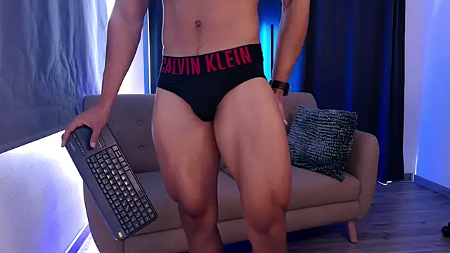 Liam V online show from November 2, 2025, 3:03 pm