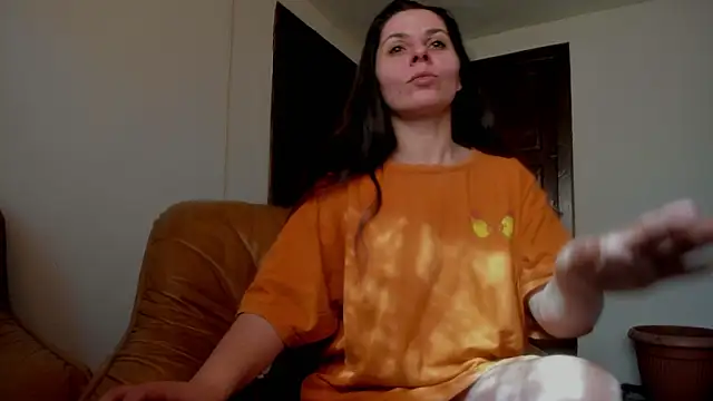 Snapshot of EasyAcee chatting on March 6, 2025, 12:09 pm EasyAcee online show from March 6, 2025, 12:09 pm