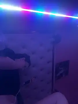 Flossy Vettie online show from October 24, 2025, 12:30 am