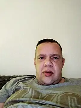 bigdicksperm83 online show from November 9, 2025, 4:44 am