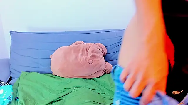 Lu doll online show from March 22, 2025, 9:56 am