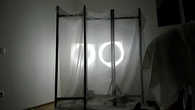 ChloeTayaa online show from March 6, 2026, 6:43 am