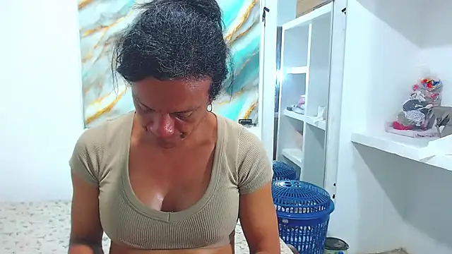 cositarrica xxx online show from April 5, 2026, 10:40 pm