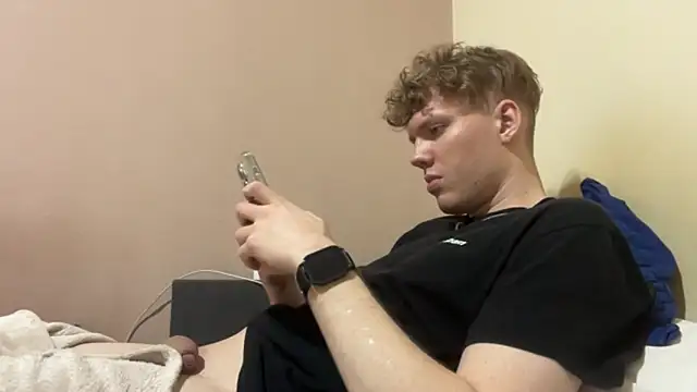 sexybooii6968 online show from November 30, 2025, 3:27 pm