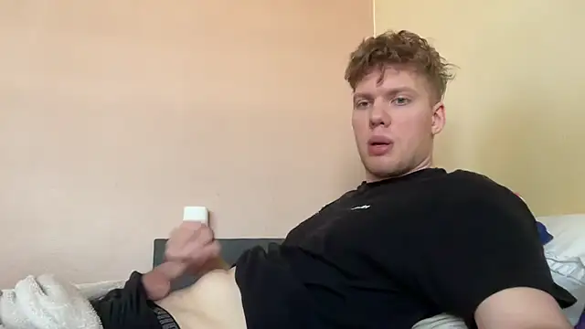 sexybooii6968 online show from March 13, 2026, 9:05 am