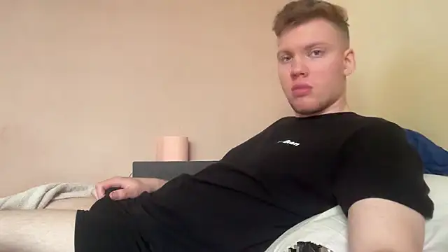 sexybooii6968 online show from April 9, 2026, 11:59 am