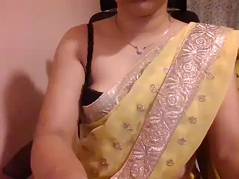 Pinky 4 online show from February 19, 2025, 5:49 pm