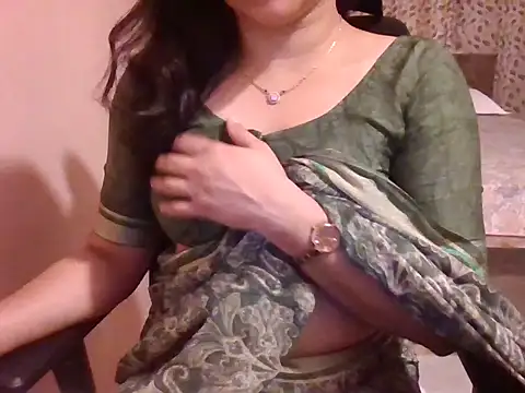 Pinky 4 online show from January 17, 2026, 2:44 pm