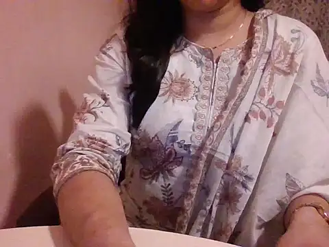 Pinky 4 online show from February 17, 2026, 6:58 pm