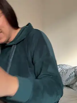 kymii online show from December 9, 2024, 1:45 pm