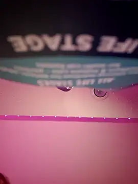 Cutegothcrybabyx online show from December 18, 2025, 10:21 am