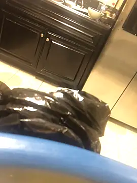 Snapshot of BIG-CkD_F chatting on February 5, 2025, 5:53 pm BIG-CkD F online show from February 5, 2025, 5:53 pm