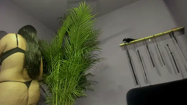 kathe hot online show from April 11, 2026, 7:40 pm