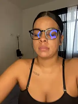 trianawhite online show from December 27, 2024, 7:24 pm