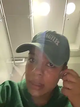 trianawhite online show from February 19, 2025, 6:21 pm