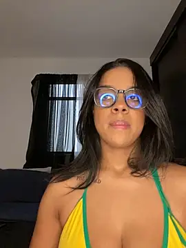 trianawhite online show from September 30, 2025, 2:00 pm