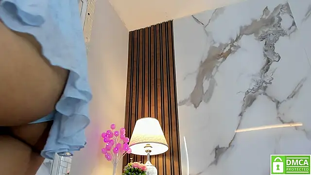 hannahill69 online show from February 4, 2025, 4:26 am