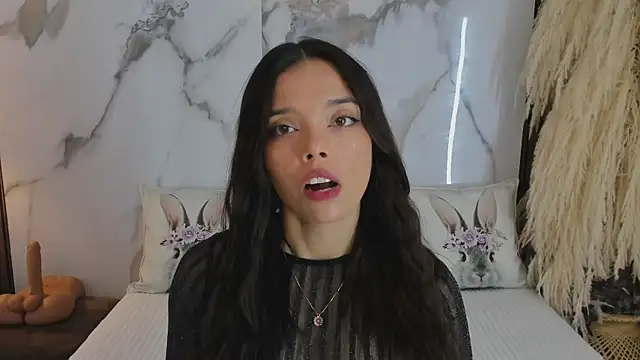 hannahill69 online show from March 3, 2025, 4:47 am