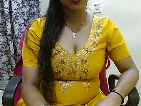 Snapshot of LovingPihu chatting on April 22, 2026, 5:54 am LovingPihu online show from April 22, 2026, 5:54 am