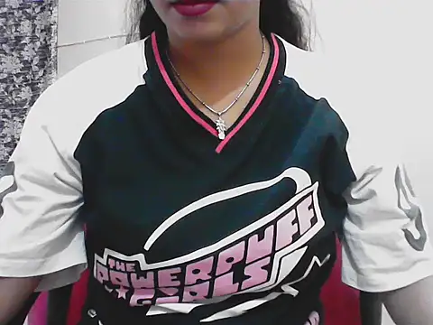 Snapshot of LovingPihu chatting on May 1, 2026, 5:01 am LovingPihu online show from May 1, 2026, 5:01 am