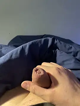 Snapshot of alonglongdidong chatting on April 9, 2026, 9:53 pm alonglongdidong online show from April 9, 2026, 9:53 pm