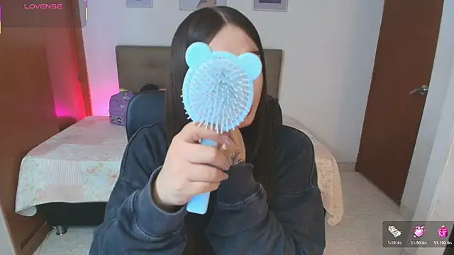 Miley Baker online show from March 31, 2026, 2:17 pm