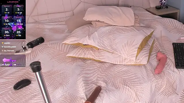 Selenee- online show from February 13, 2025, 7:21 pm