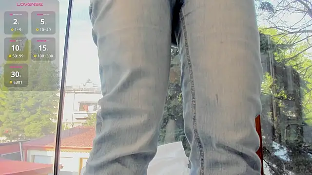 Naila18 online show from April 19, 2026, 5:29 am