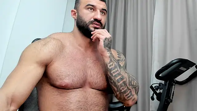 MuscleJohn online show from December 19, 2024, 11:03 pm